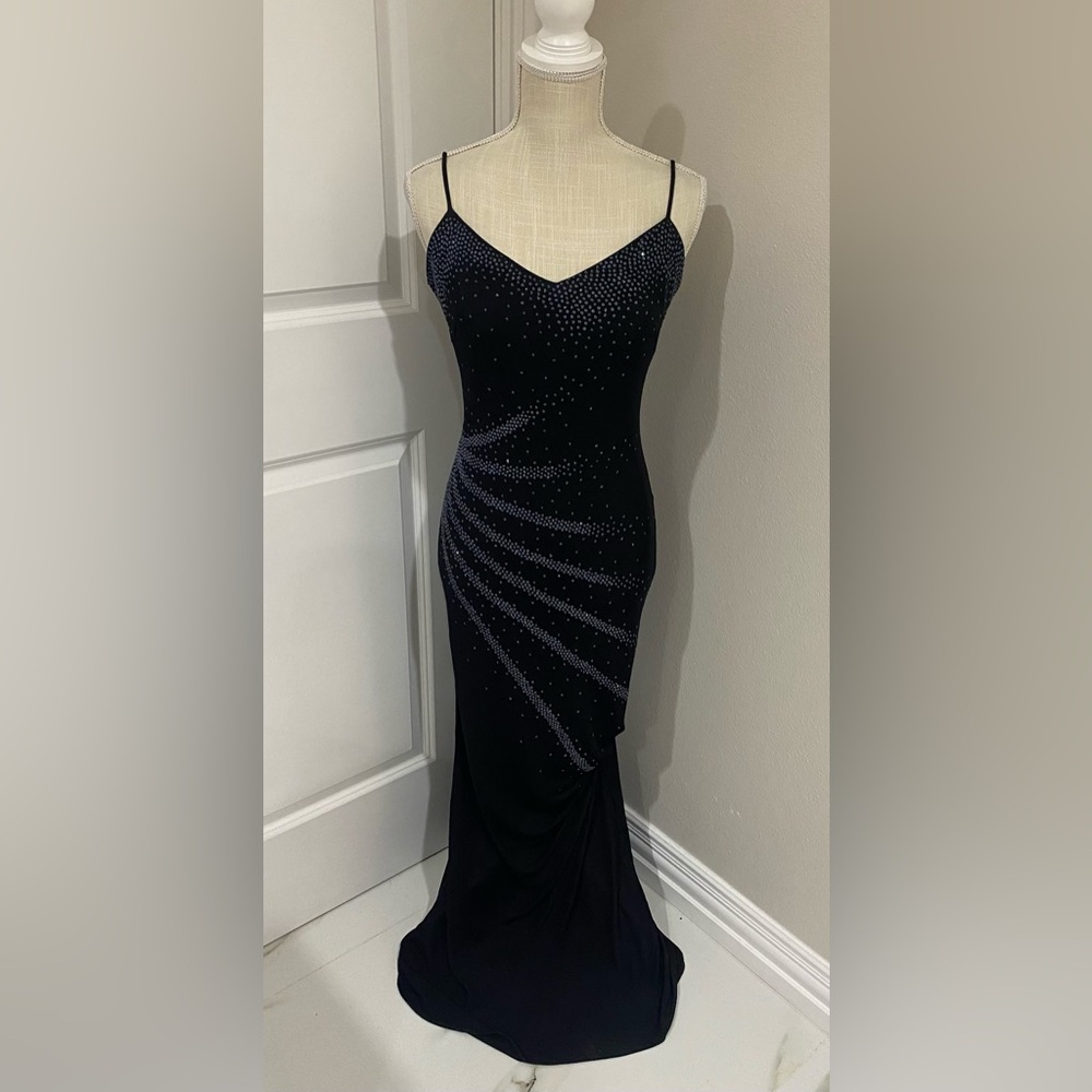 Elegant Black Evening Dress